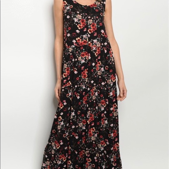 LAST ONE**NWT Romantic Floral/Flower Maxi Dress - Picture 2 of 7